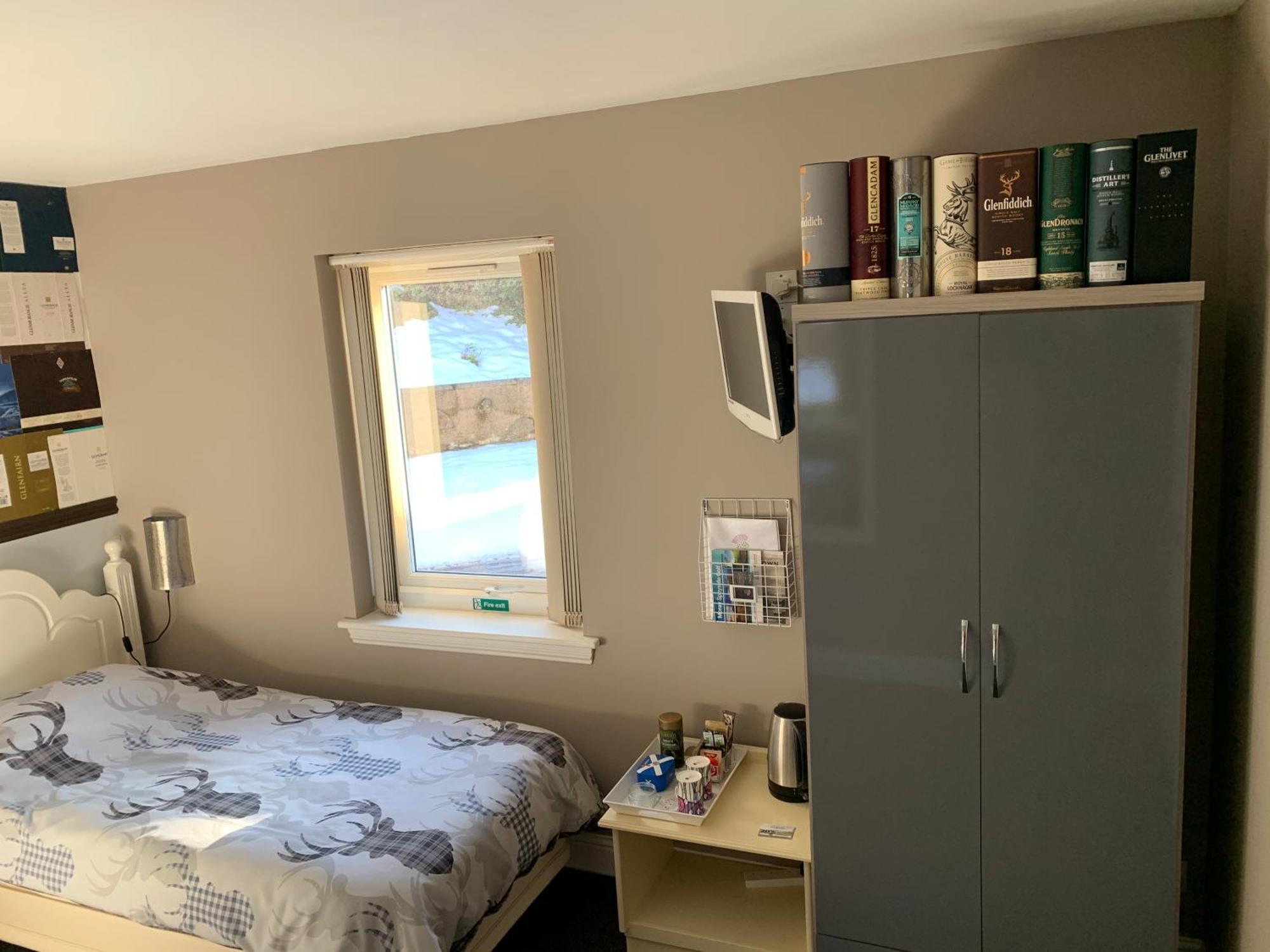 دوفتاون The Gables Whisky B&B الغرفة الصورة